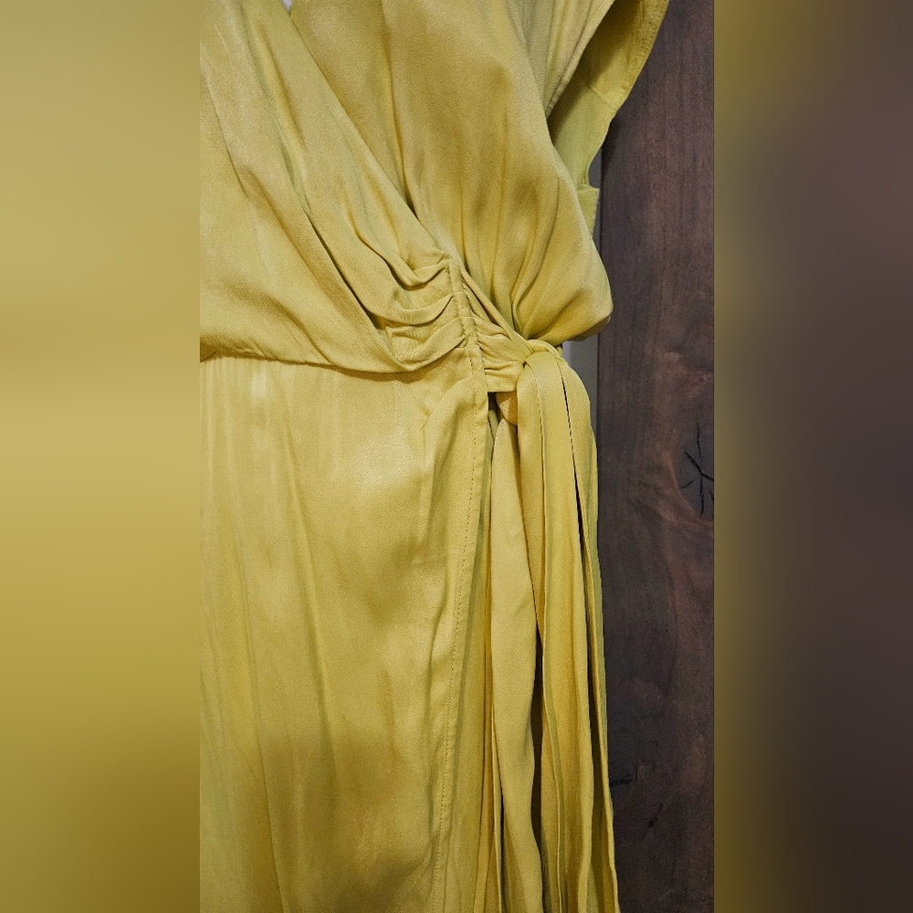 Maeve medium Yellow Midi Dress - Picture 7 of 16